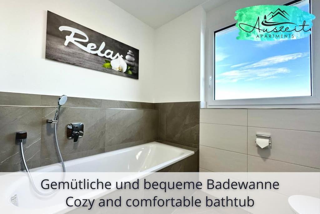 Auszeit Apartment Sunshine Am Uferpark - Nur 100 M Bis Zum Bodensee, Direkt Am Bodenseeradweg, 2 Schlafzimmer, 2 Sonnige Dachterrassen, Schnelles Wlan, Kostenloser Tiefgaragenstellplatz, Fur Bis Zu 4 Personen Friedrichshafen Exterior foto